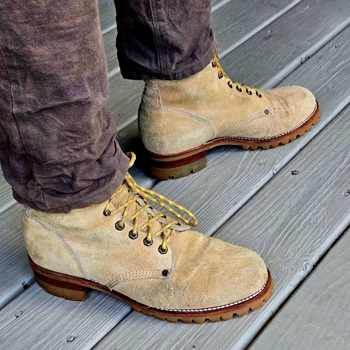 Photo by Zeonic on July 26, 2025 of the Chippewa Type 1 Service Boot in Sand Roughout.