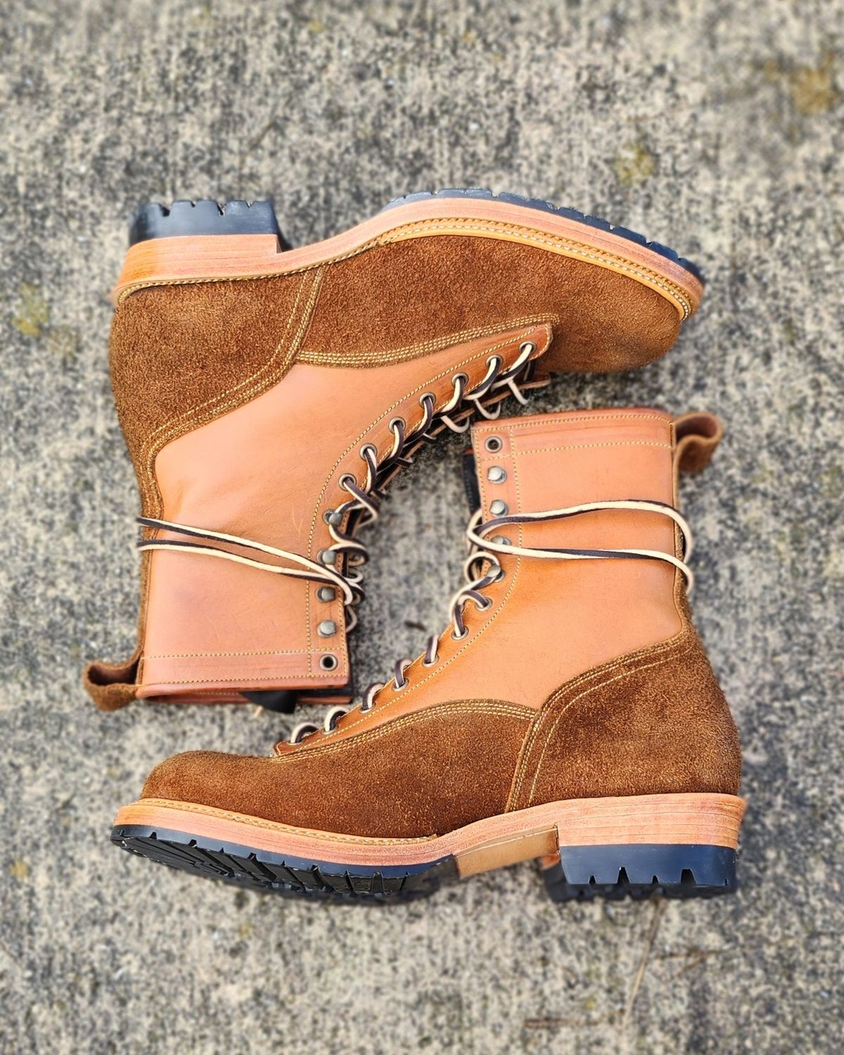 Photo by Zeonic on October 1, 2024 of the Fortis Boots Goldrush in Badalassi Carlo Cognac Minerva.