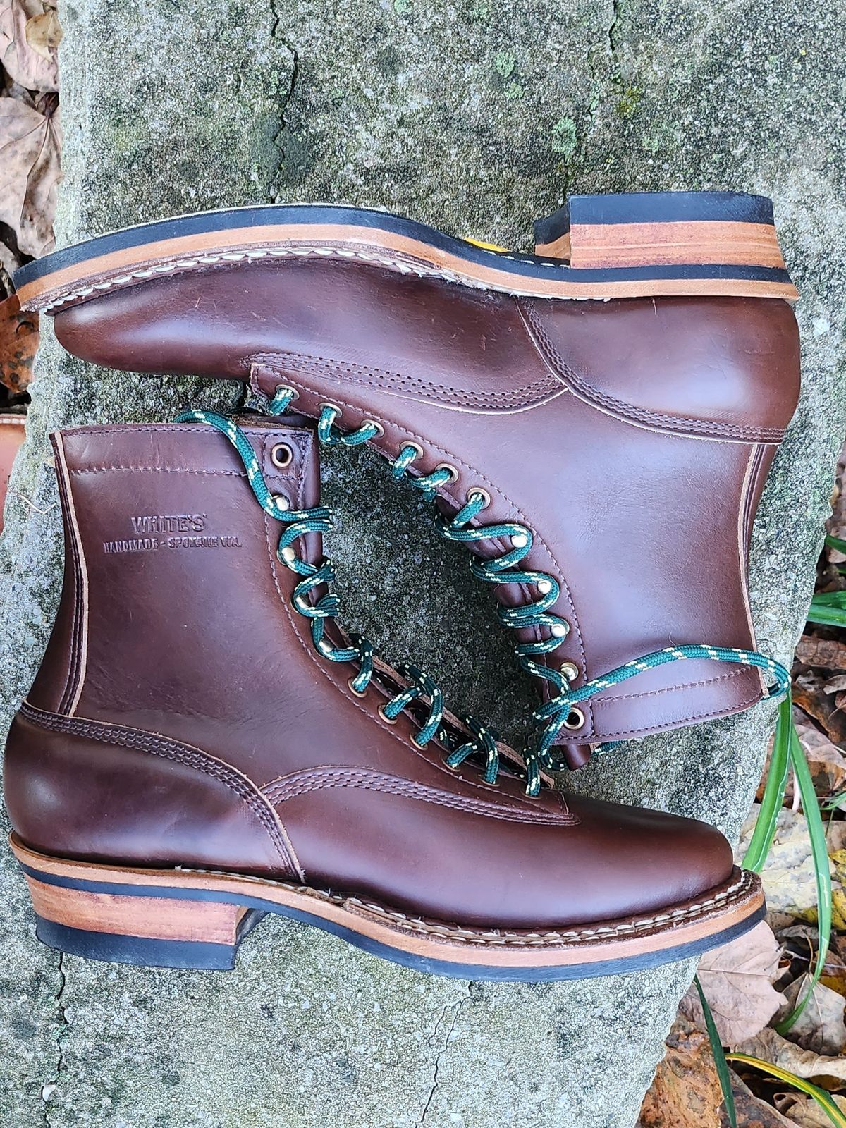 Photo by Zeonic on November 1, 2023 of the White's Bounty Hunter in Horween Brown Chromexcel.