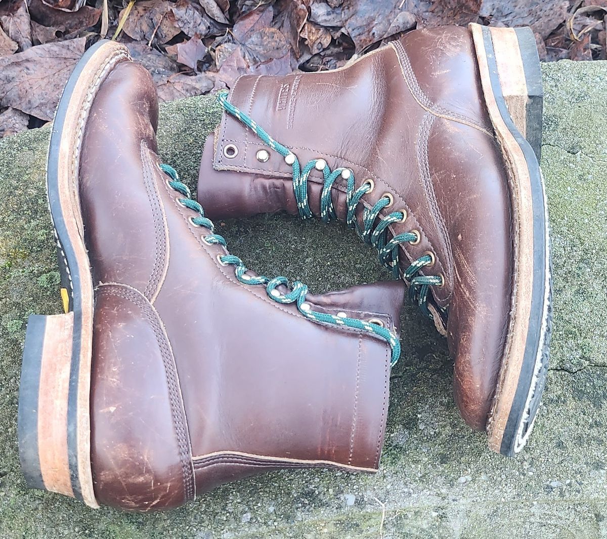 Photo by Zeonic on December 4, 2023 of the White's Bounty Hunter in Horween Brown Chromexcel.