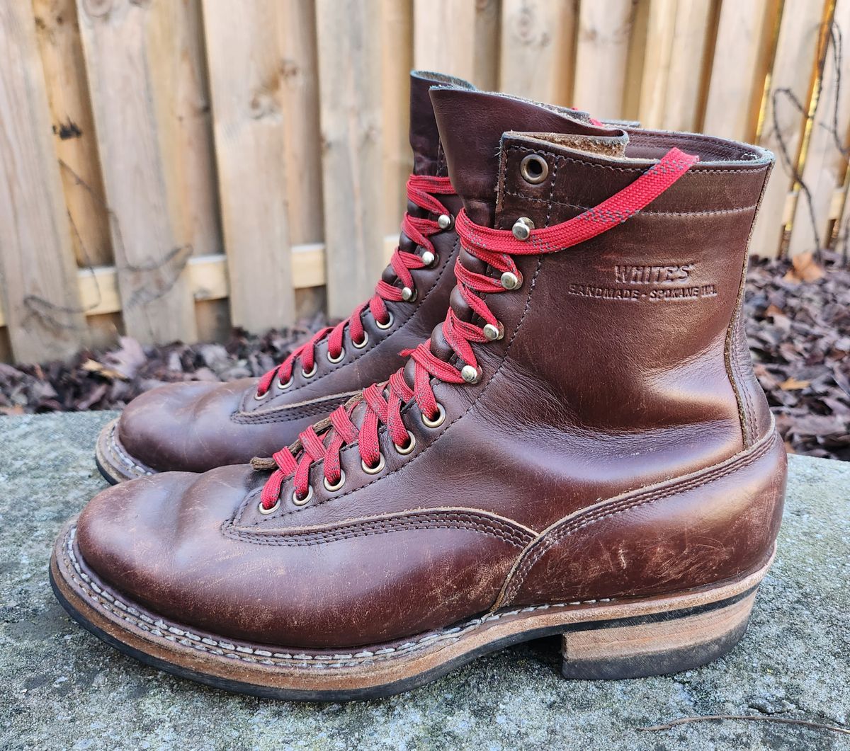 Photo by Zeonic on January 1, 2024 of the White's Bounty Hunter in Horween Brown Chromexcel.