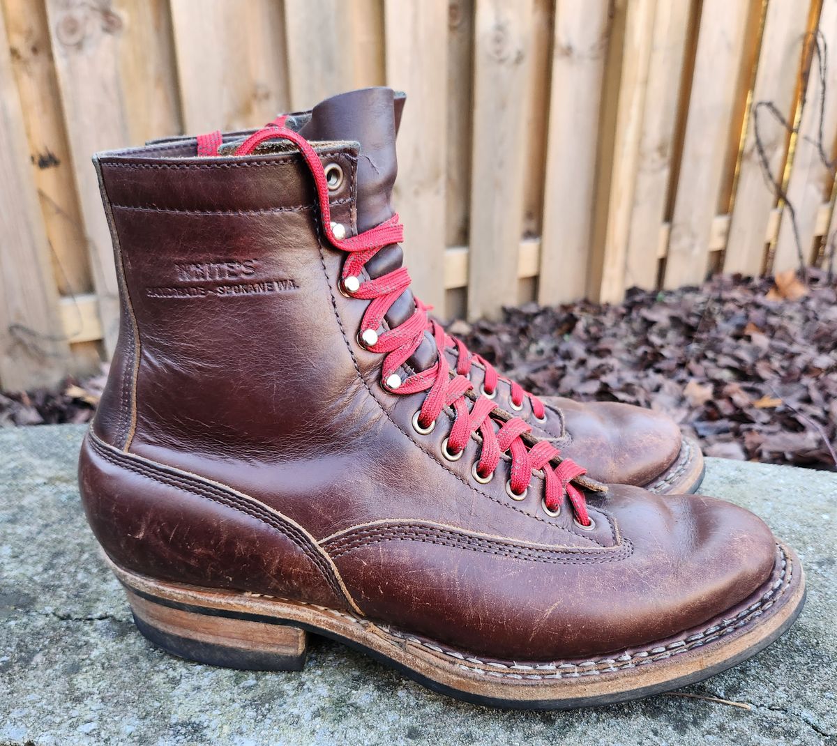 Photo by Zeonic on January 1, 2024 of the White's Bounty Hunter in Horween Brown Chromexcel.