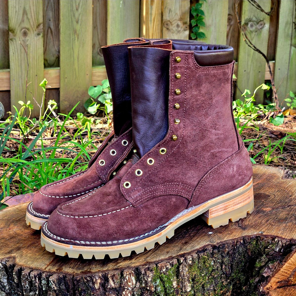 Photo by Zeonic on October 1, 2025 of the Nicks Moc Toe in 64 Mahogany.