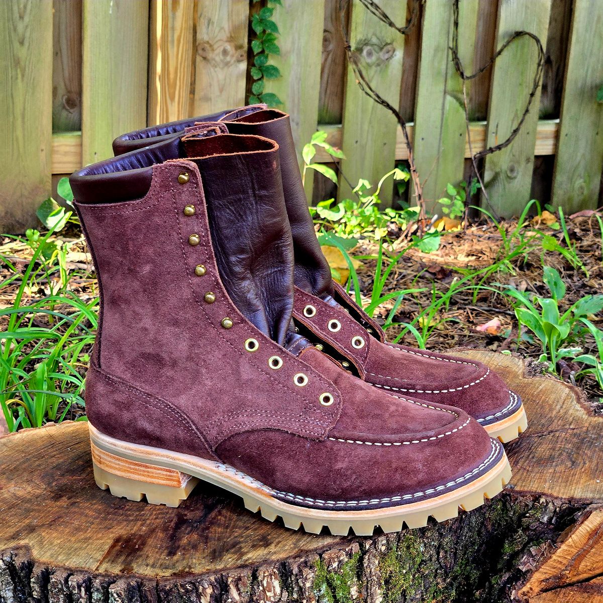 Photo by Zeonic on October 1, 2025 of the Nicks Moc Toe in 64 Mahogany.