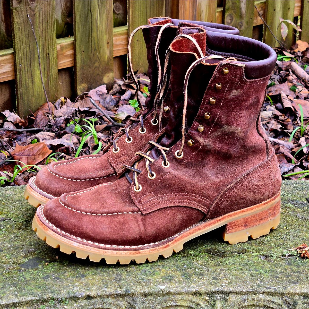 Photo by Zeonic on December 2, 2025 of the Nicks Moc Toe in 64 Mahogany.