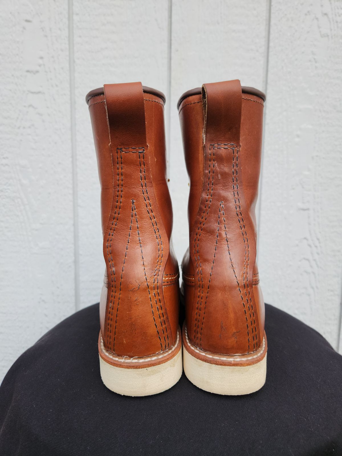 Photo by Longshot on October 1, 2023 of the Red Wing 8-Inch Classic Moc in S.B. Foot Oro-Iginal.