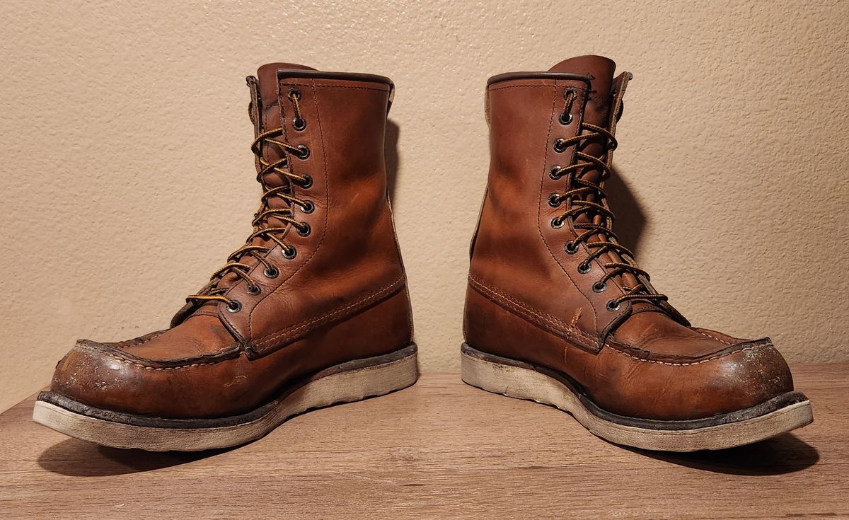 Photo by Longshot on January 5, 2024 of the Red Wing 8-Inch Classic Moc in S.B. Foot Oro-Iginal.