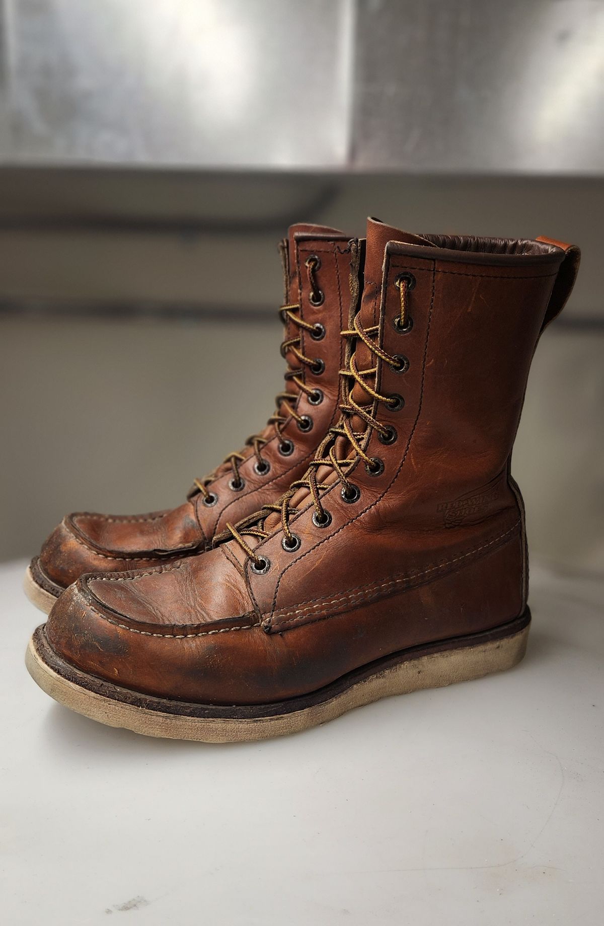 Photo by Longshot on February 5, 2024 of the Red Wing 8-Inch Classic Moc in S.B. Foot Oro-Iginal.