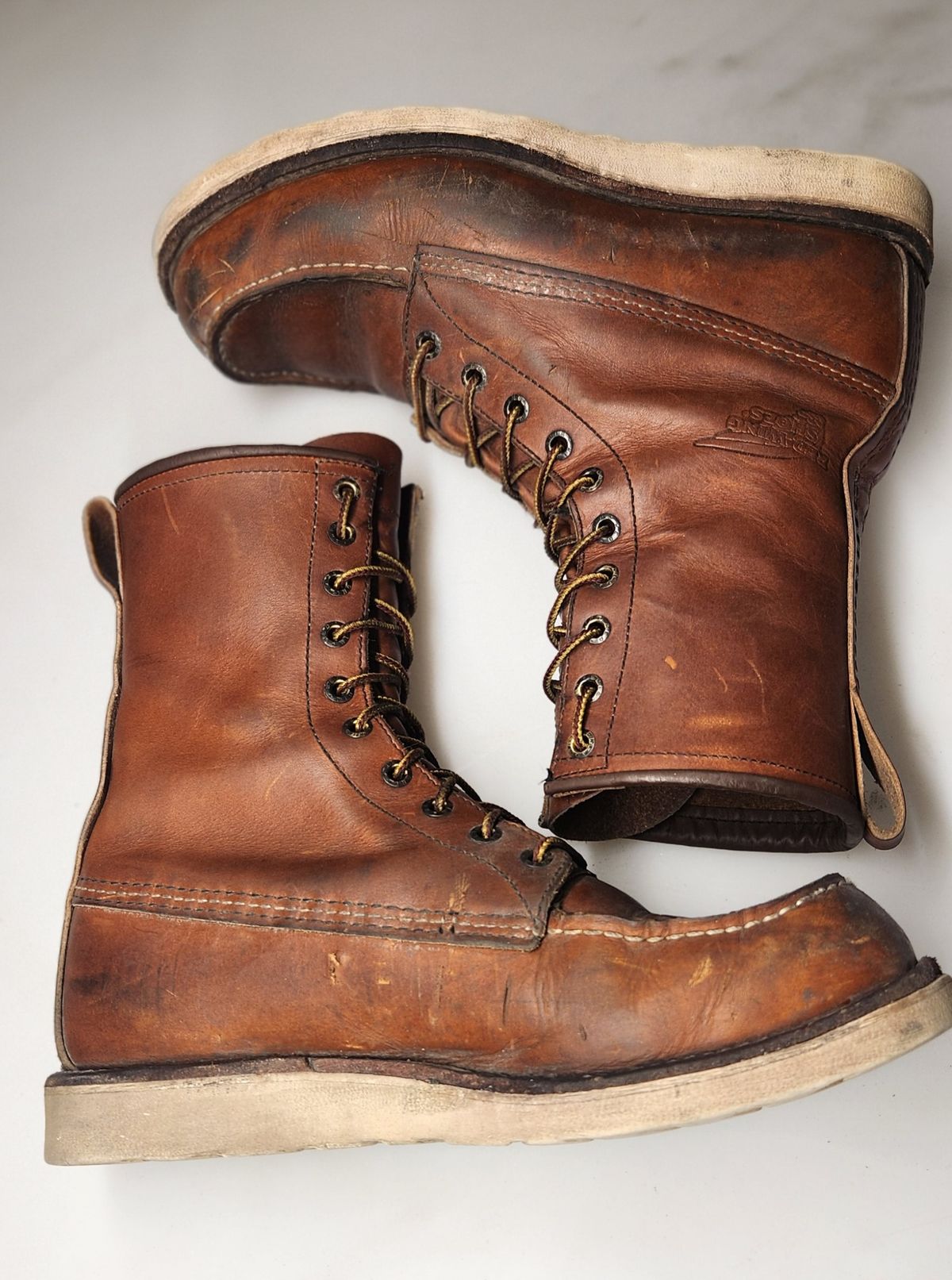 Photo by Longshot on February 5, 2024 of the Red Wing 8-Inch Classic Moc in S.B. Foot Oro-Iginal.