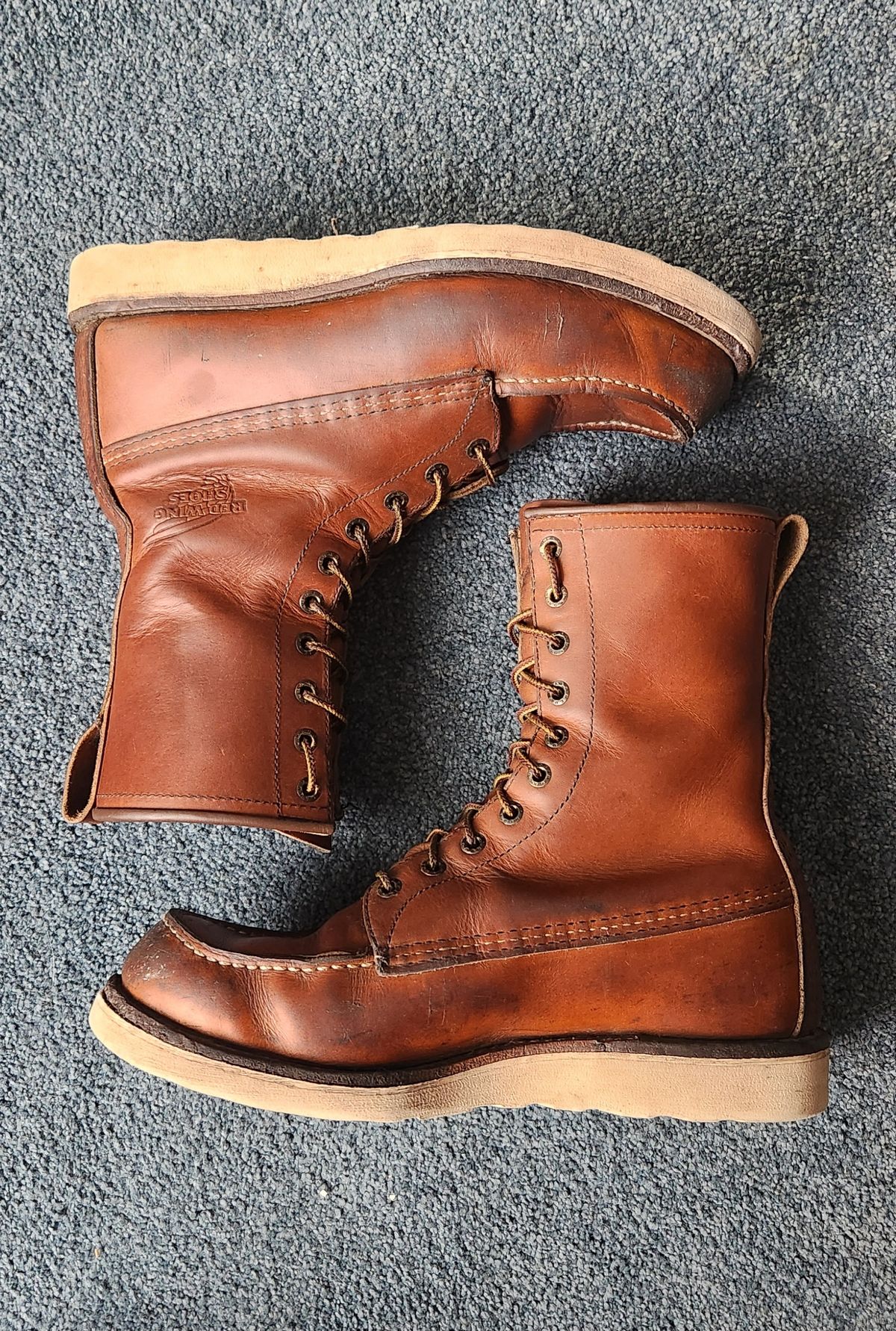 Photo by Longshot on March 5, 2024 of the Red Wing 8-Inch Classic Moc in S.B. Foot Oro-Iginal.