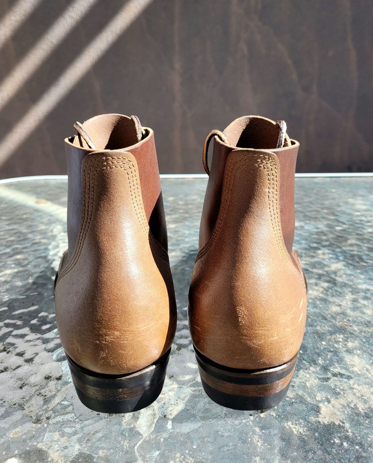 Photo by ericawjc on November 5, 2024 of the NF Bootmaker Milton Boot in Horween Natural Illini Latigo.