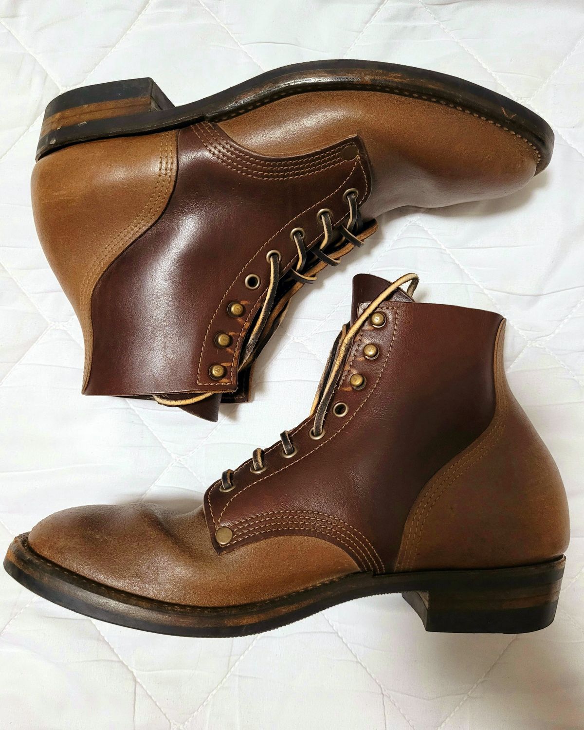 Photo by ericawjc on January 6, 2025 of the NF Bootmaker Milton Boot in Horween Natural Illini Latigo.