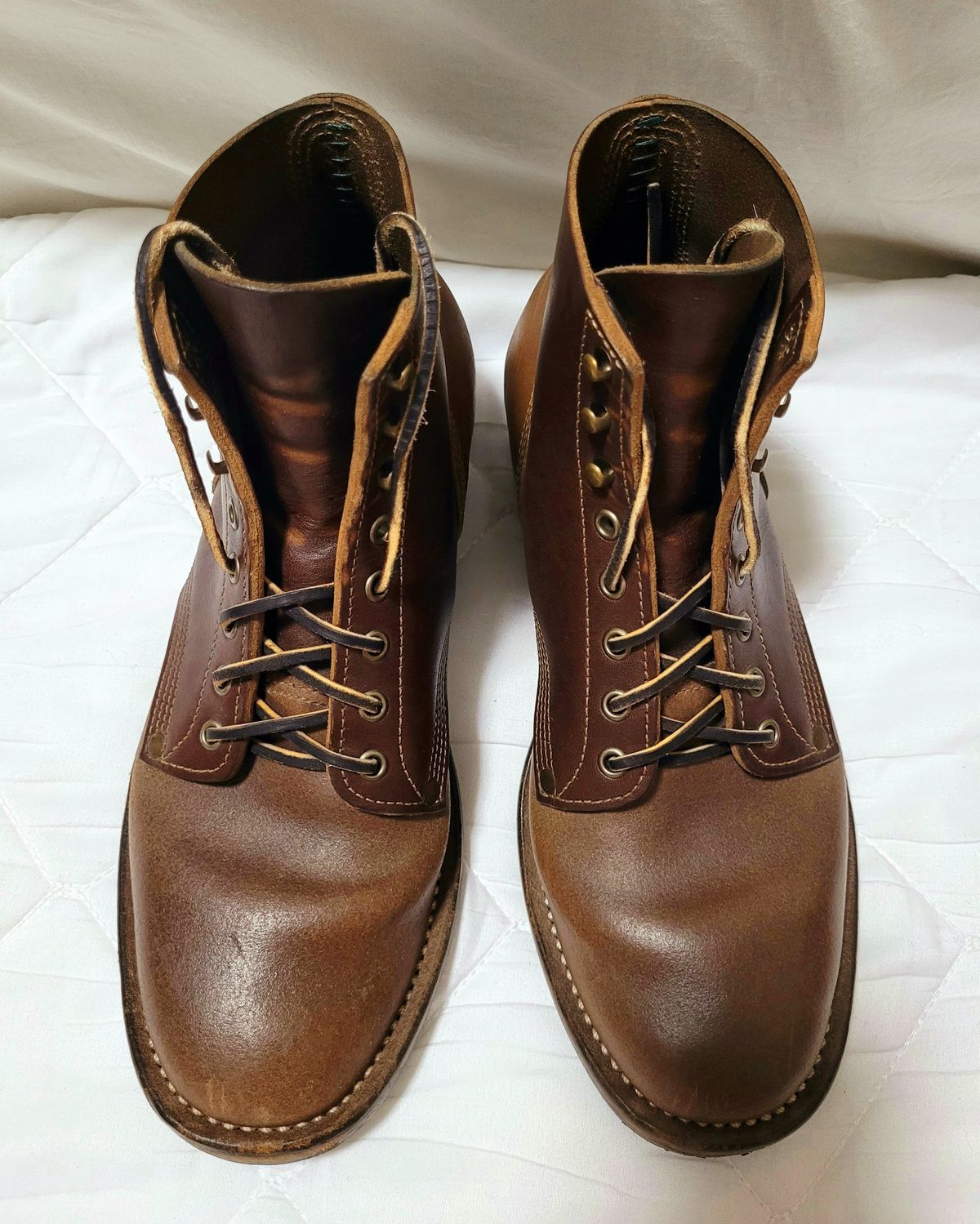 Photo by ericawjc on January 6, 2025 of the NF Bootmaker Milton Boot in Horween Natural Illini Latigo.