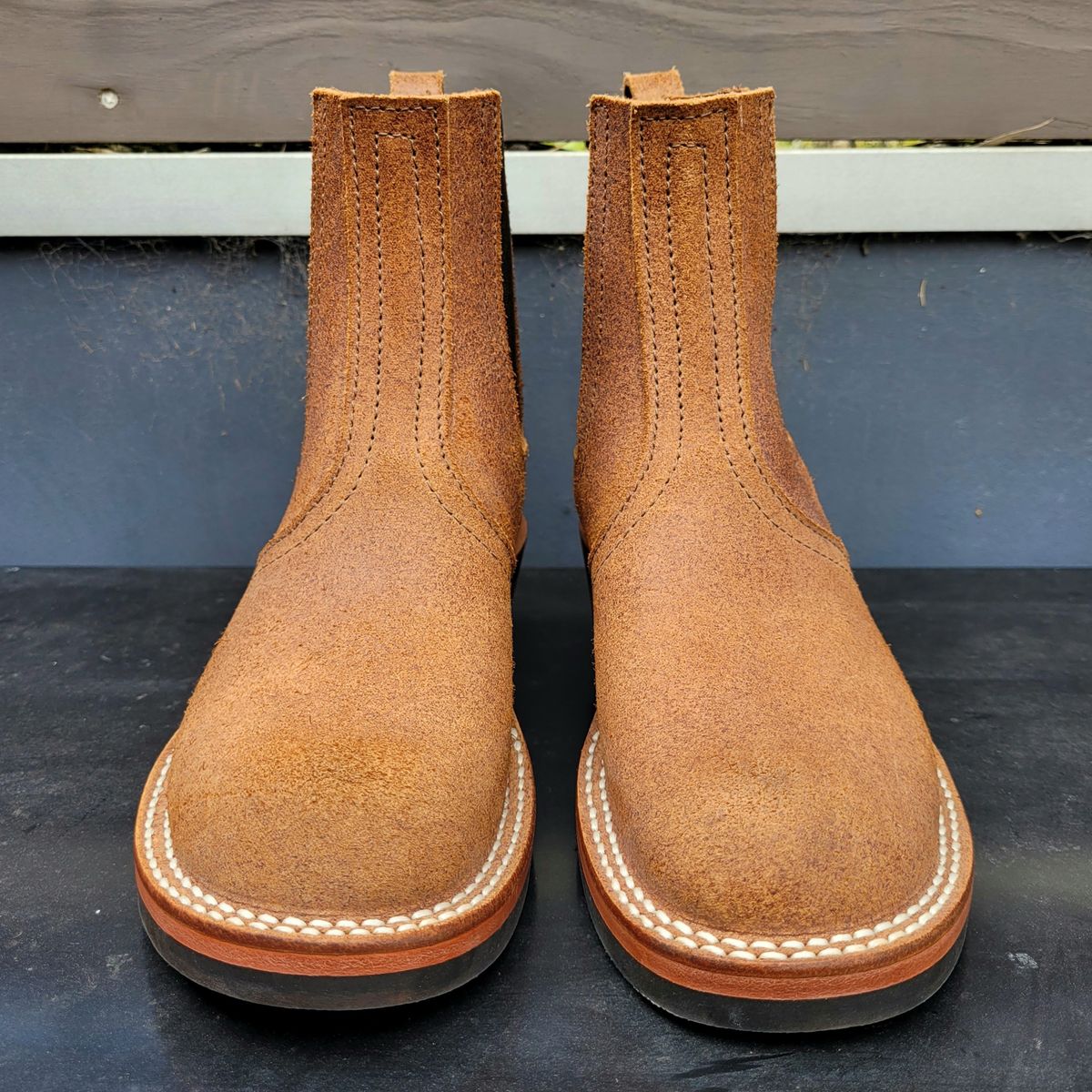 Photo by ericawjc on October 1, 2025 of the Nicks Heritage Chelsea in Nicks / Seidel 1964 Monarch Roughout.
