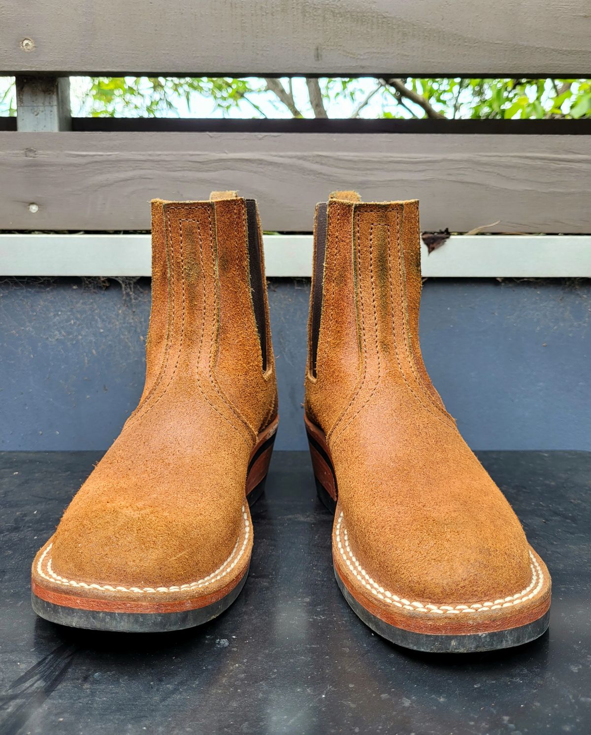 Photo by ericawjc on November 5, 2025 of the Nicks Heritage Chelsea in Nicks / Seidel 1964 Monarch Roughout.