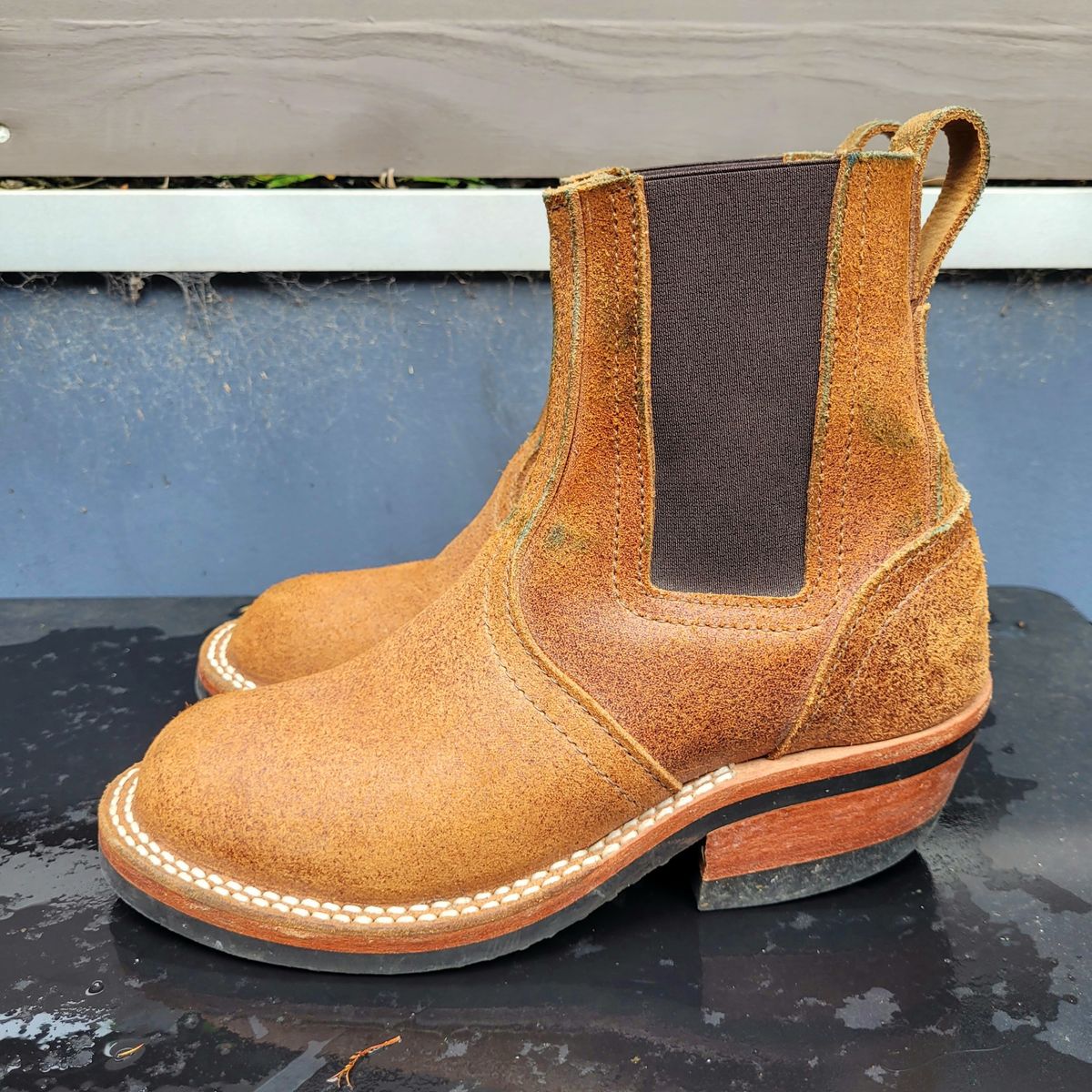 Photo by ericawjc on December 5, 2025 of the Nicks Heritage Chelsea in Nicks / Seidel 1964 Monarch Roughout.