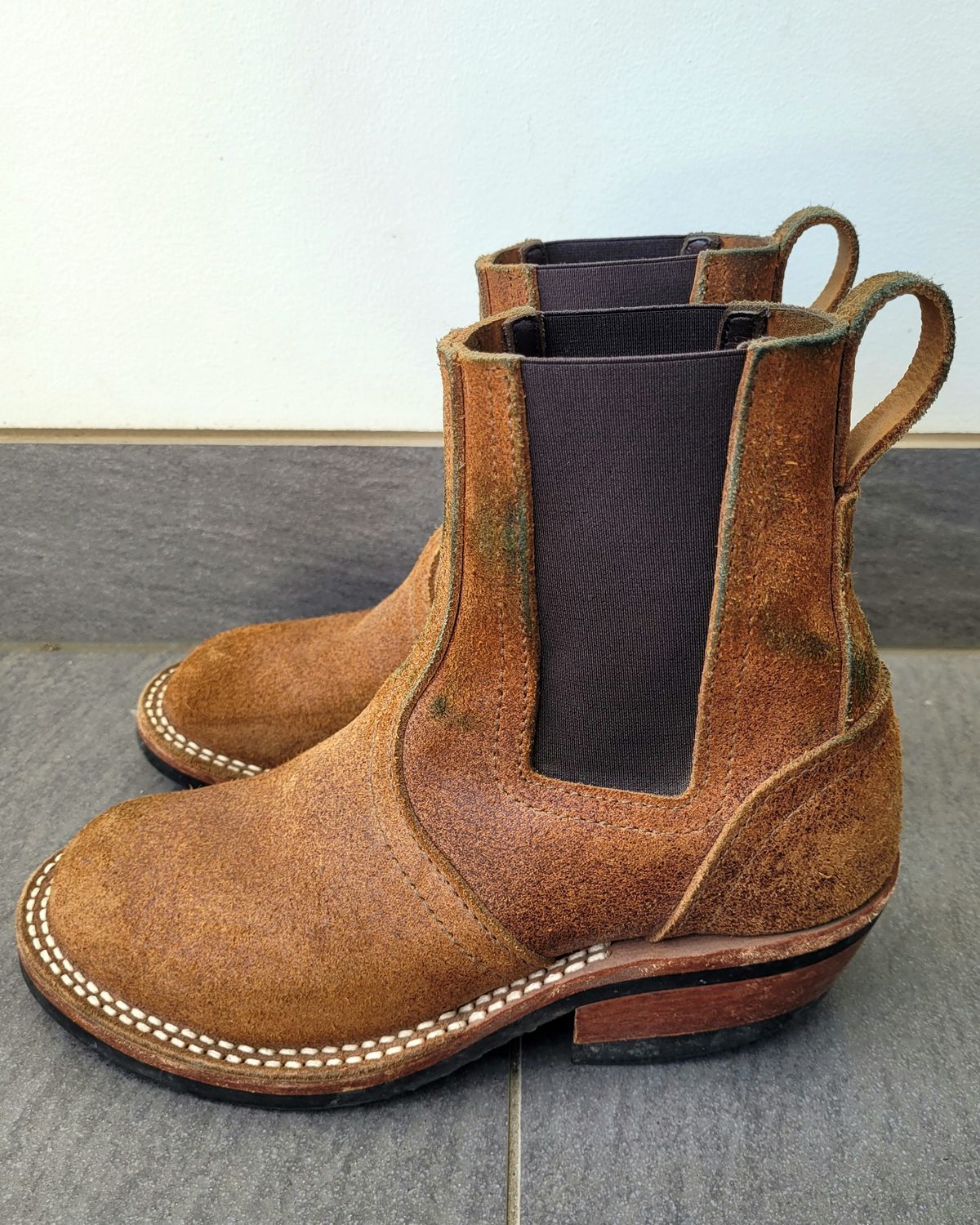 Photo by ericawjc on February 6, 2026 of the Nicks Heritage Chelsea in Nicks / Seidel 1964 Monarch Roughout.