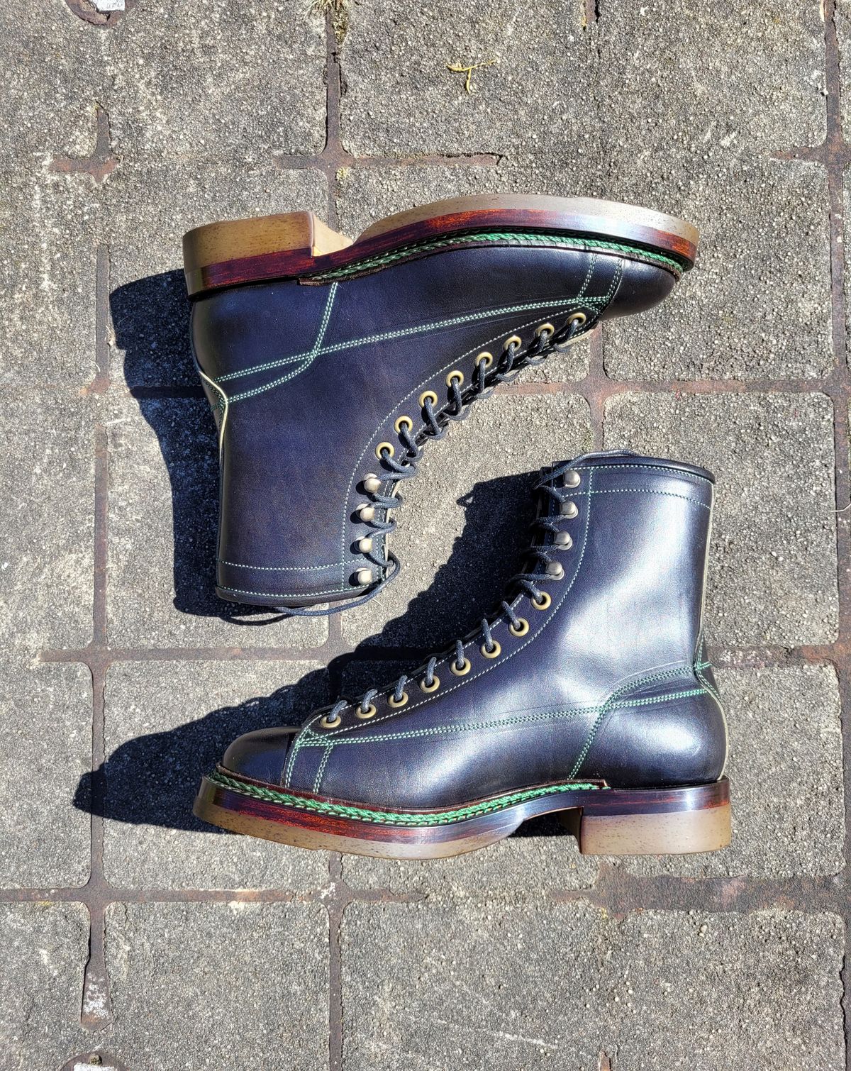 Photo by ericawjc on October 1, 2023 of the Onderhoud LCV02 Monkey Boot in Badalassi Carlo Oliva Minerva Overdyed Black.