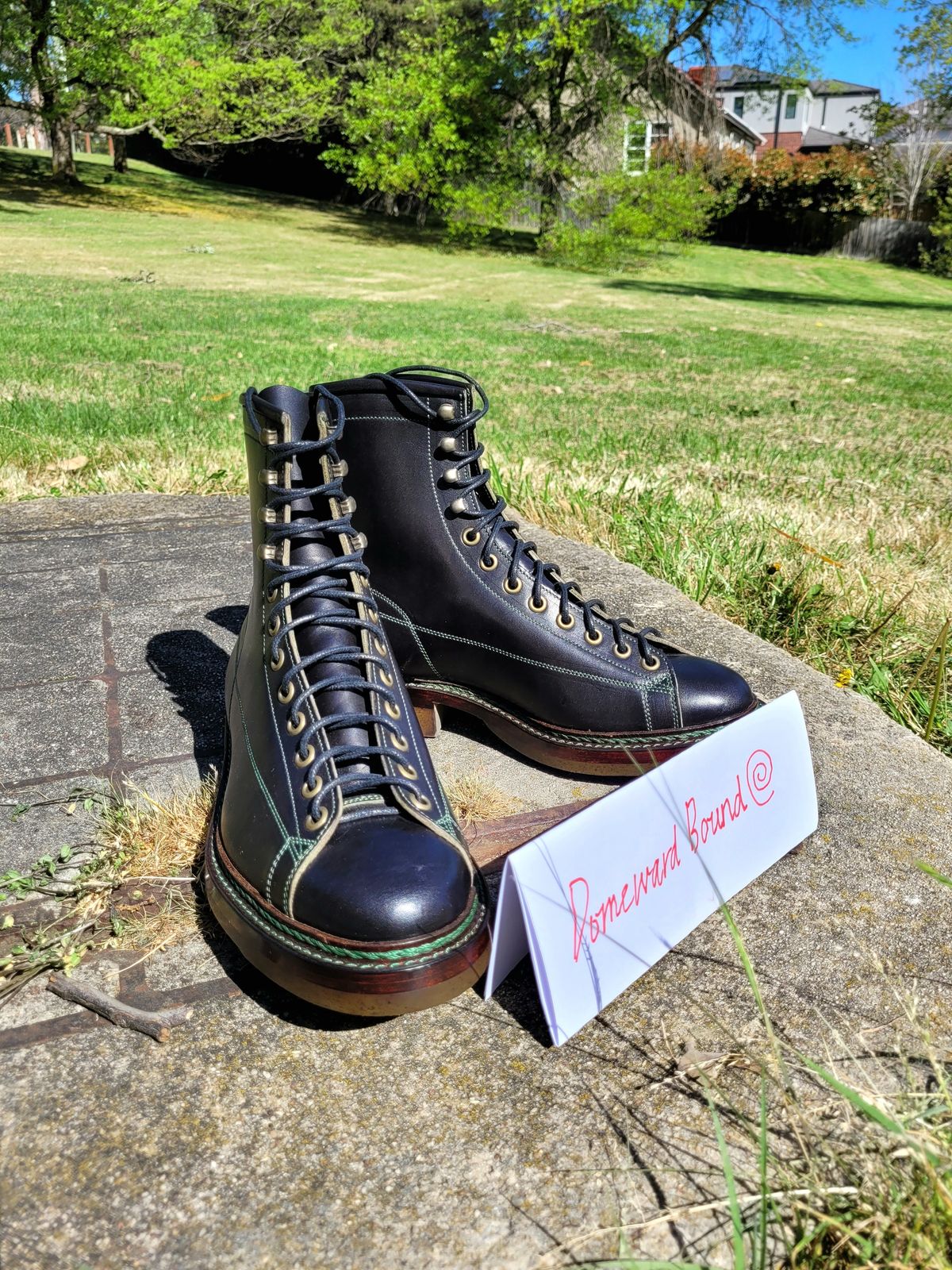 Photo by ericawjc on October 1, 2023 of the Onderhoud LCV02 Monkey Boot in Badalassi Carlo Oliva Minerva Overdyed Black.