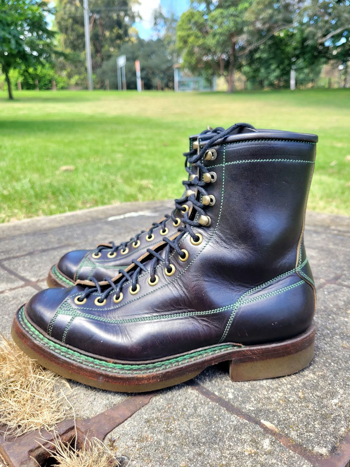 Photo by ericawjc on November 5, 2023 of the Onderhoud LCV02 Monkey Boot in Badalassi Carlo Oliva Minerva Overdyed Black.