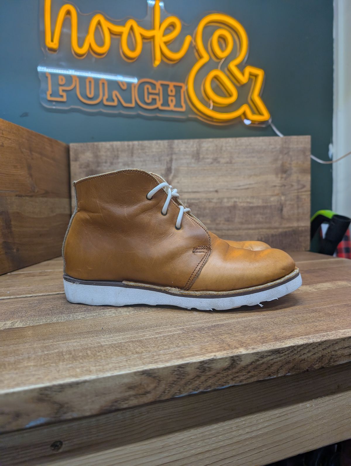 Photo by kristinr on November 5, 2024 of the Hook & Punch Chukka V2 in Horween Sunflower cavalier.