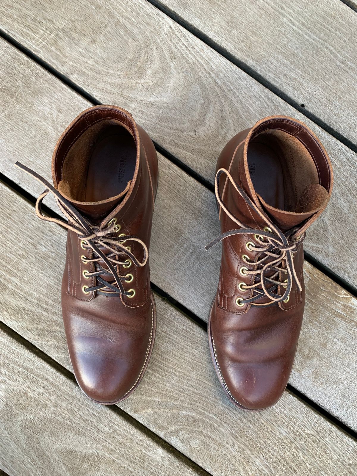 Photo by bwbullard on November 8, 2023 of the Viberg Service Boot in Horween Brown Chromexcel.