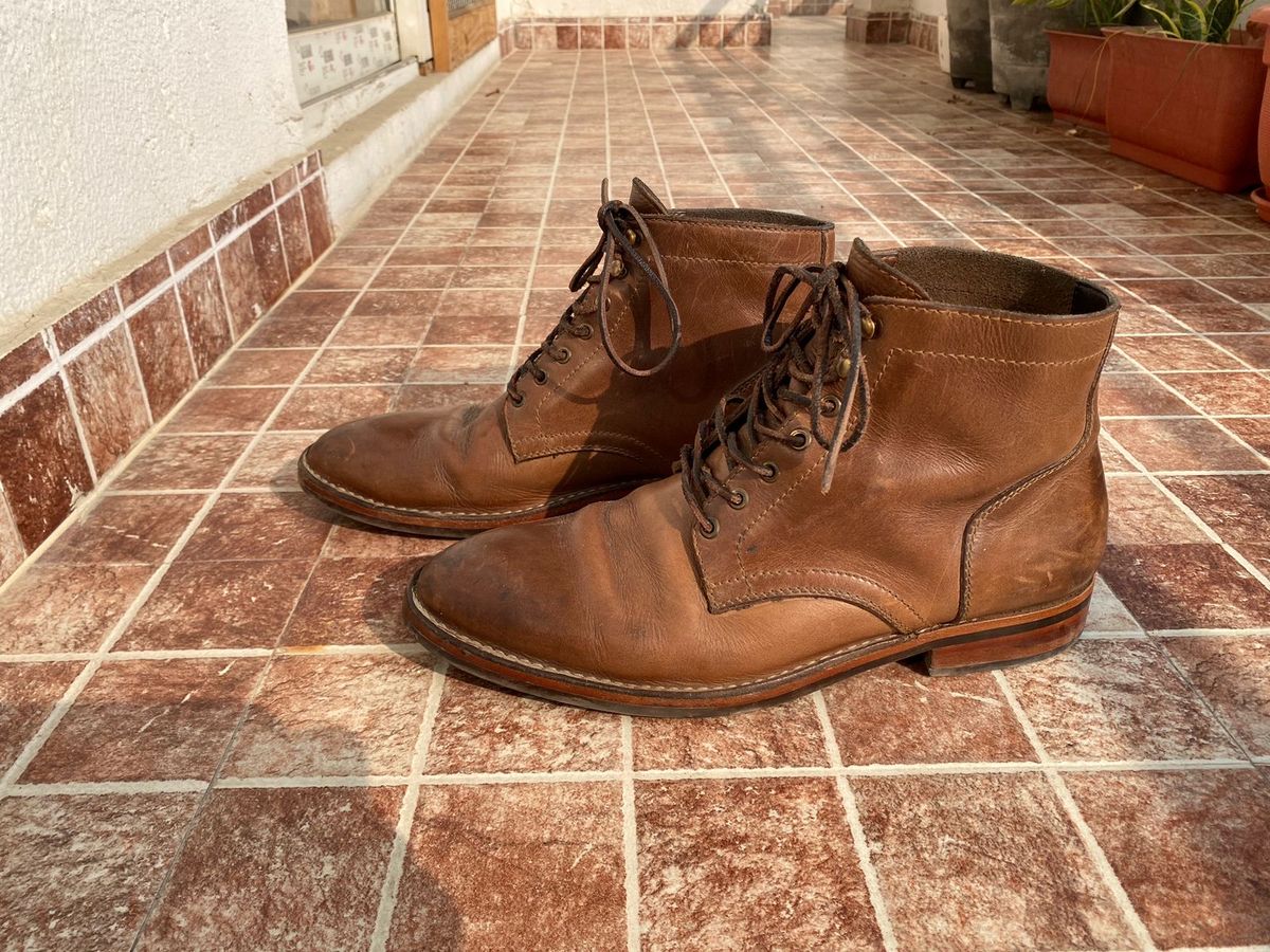 Photo by iPradeep on December 4, 2022 of the Blkbrd Shoemaker Rudiger Service Boot in Horween Natural Chromexcel.