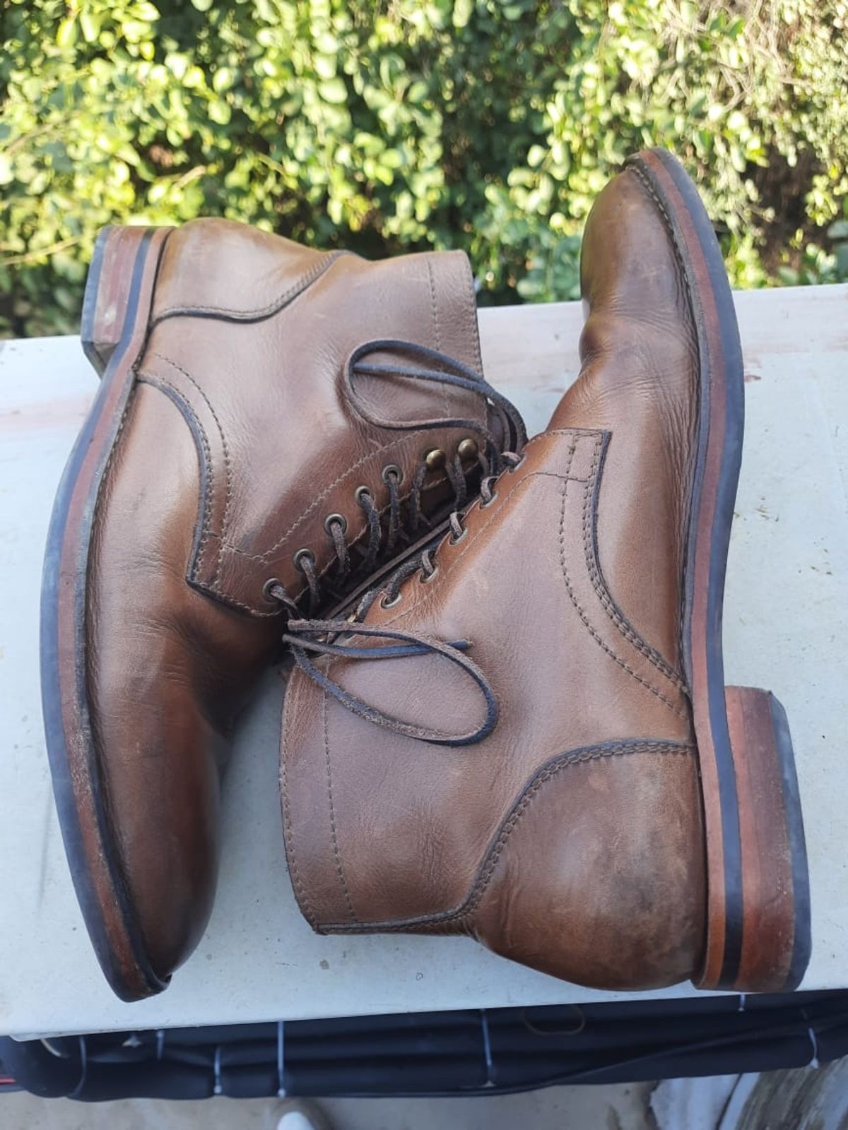 Photo by iPradeep on February 6, 2023 of the Blkbrd Shoemaker Rudiger Service Boot in Horween Natural Chromexcel.