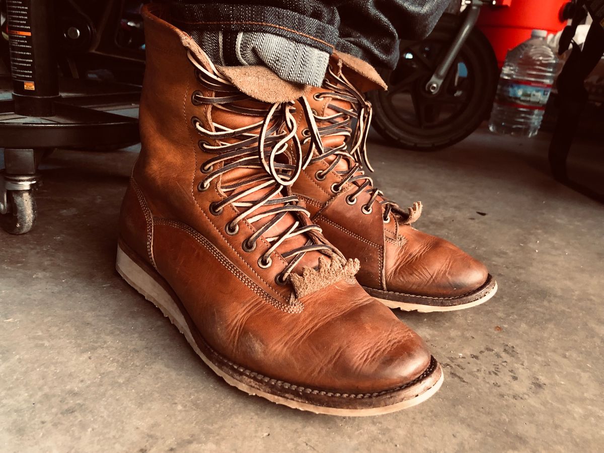 Photo by blinkerfluid on August 29, 2023 of the Jakkrabbits Ivories Boot in Horween Natural Dublin.