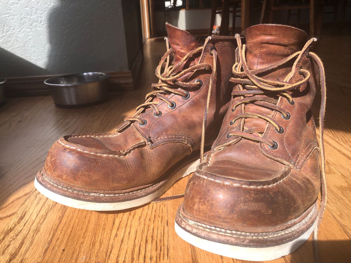 Photo by blinkerfluid on February 28, 2023 of the Red Wing 6-Inch Classic Moc in S.B. Foot Copper Rough and Tough.