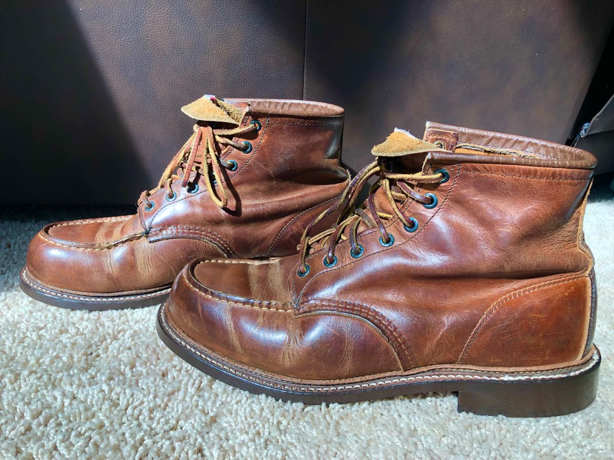 Photo by blinkerfluid on September 29, 2023 of the Red Wing 6-Inch Classic Moc in S.B. Foot Copper Rough and Tough.
