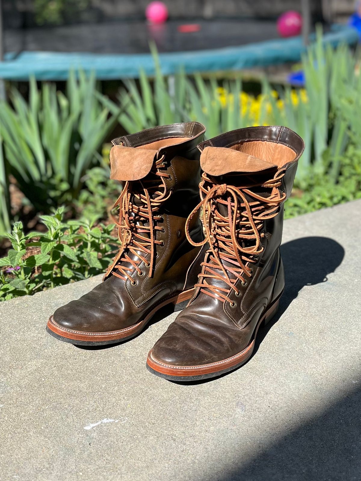 Photo by blinkerfluid on May 1, 2024 of the Tahura Captoelari Plain Toe in Horween Dark Cognac Shell Cordovan.