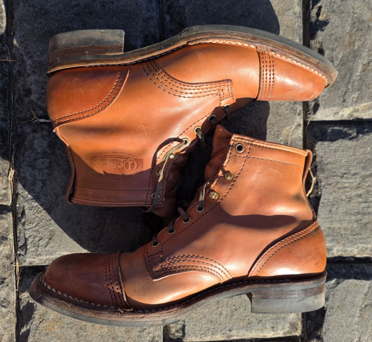 Photo by ironweasel_47 on December 17, 2025 of the Wesco Hendrik in Maryam Brucciato.