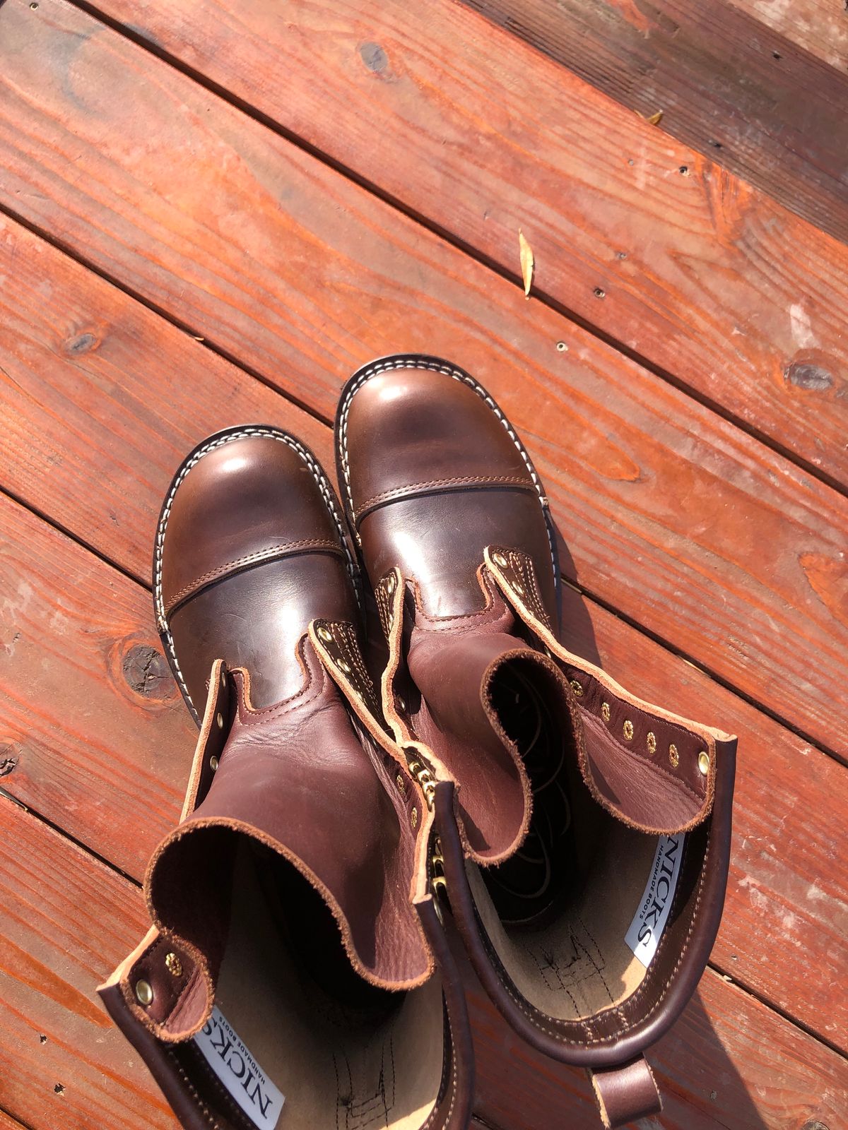 Photo by Beachy on December 8, 2023 of the Nicks Officer in Horween Brown Chromexcel.
