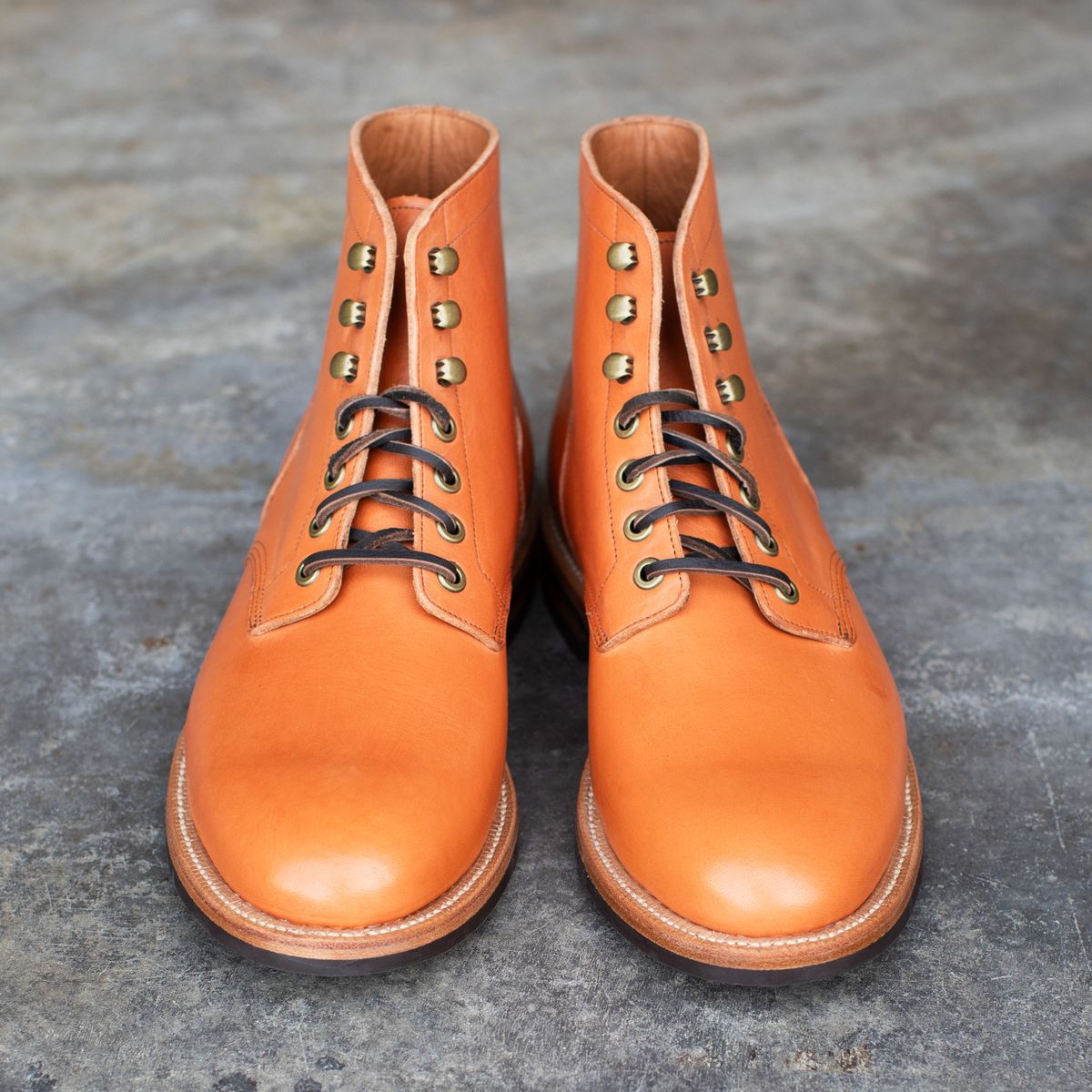 Photo by MikeLikesBoots on October 1, 2025 of the Grant Stone Diesel Boot in Horween Tan Essex.