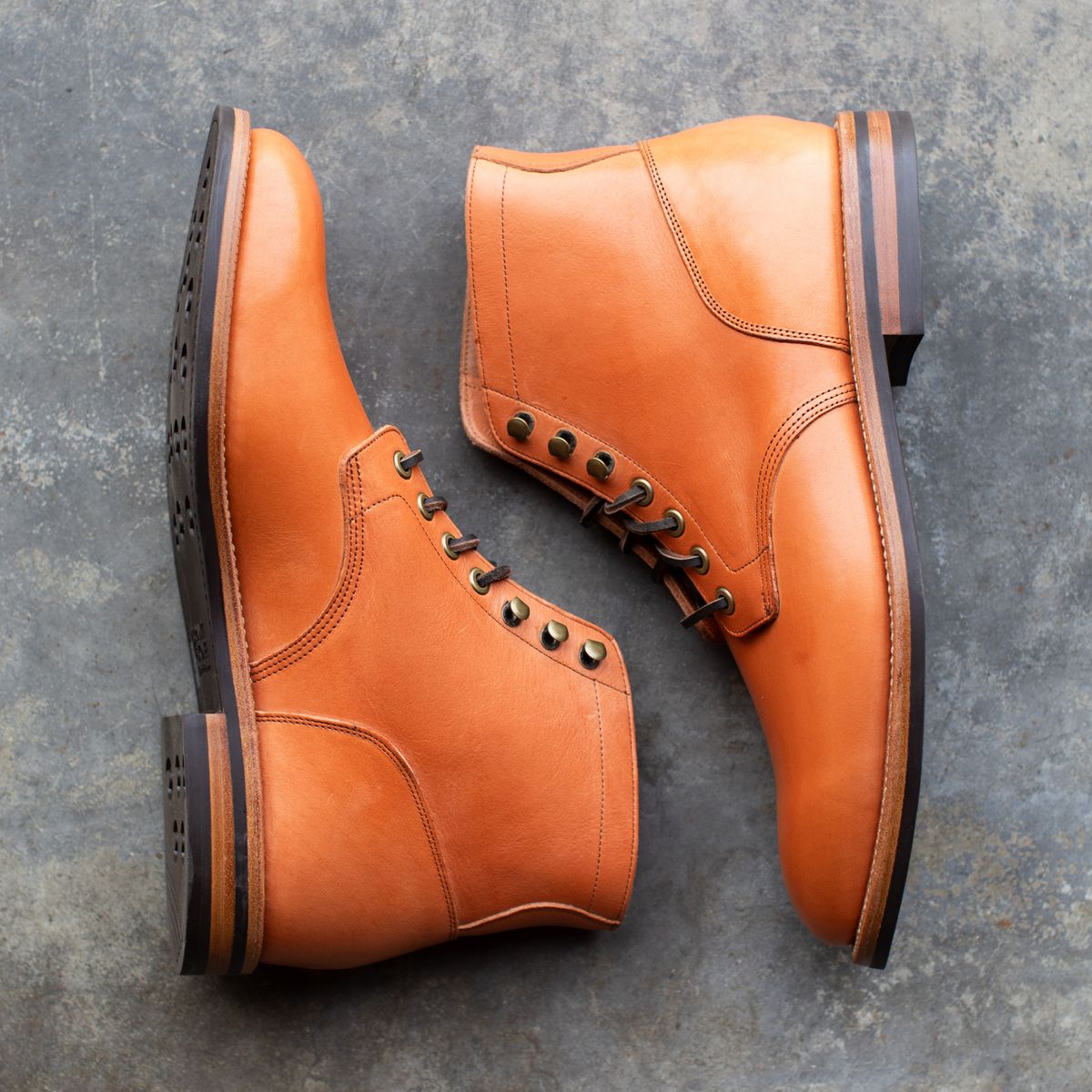 Photo by MikeLikesBoots on October 1, 2025 of the Grant Stone Diesel Boot in Horween Tan Essex.