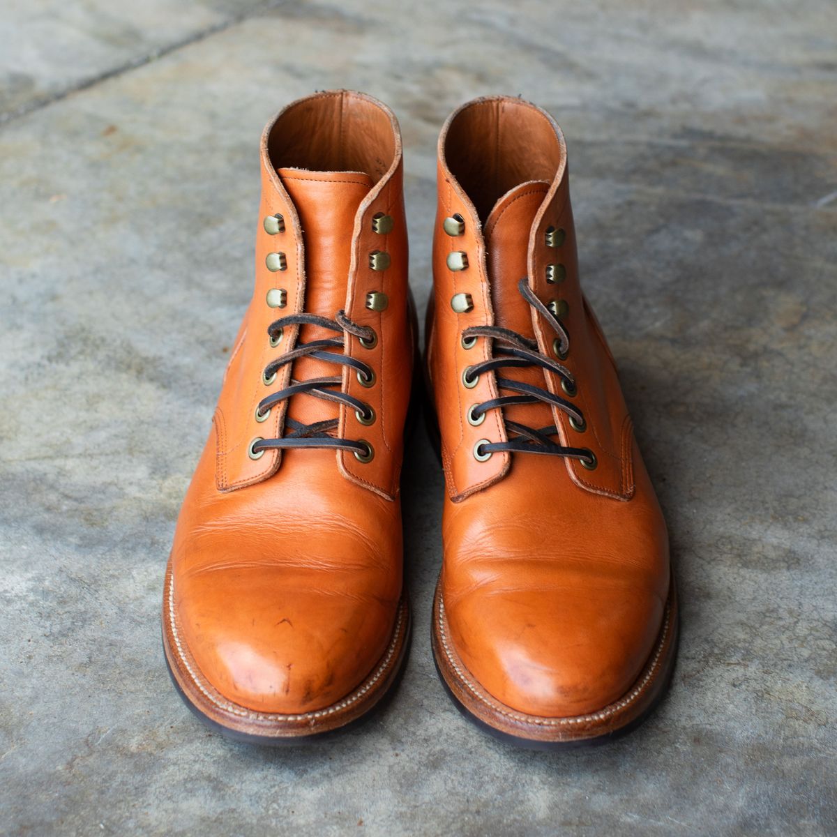 Photo by MikeLikesBoots on November 3, 2025 of the Grant Stone Diesel Boot in Horween Tan Essex.