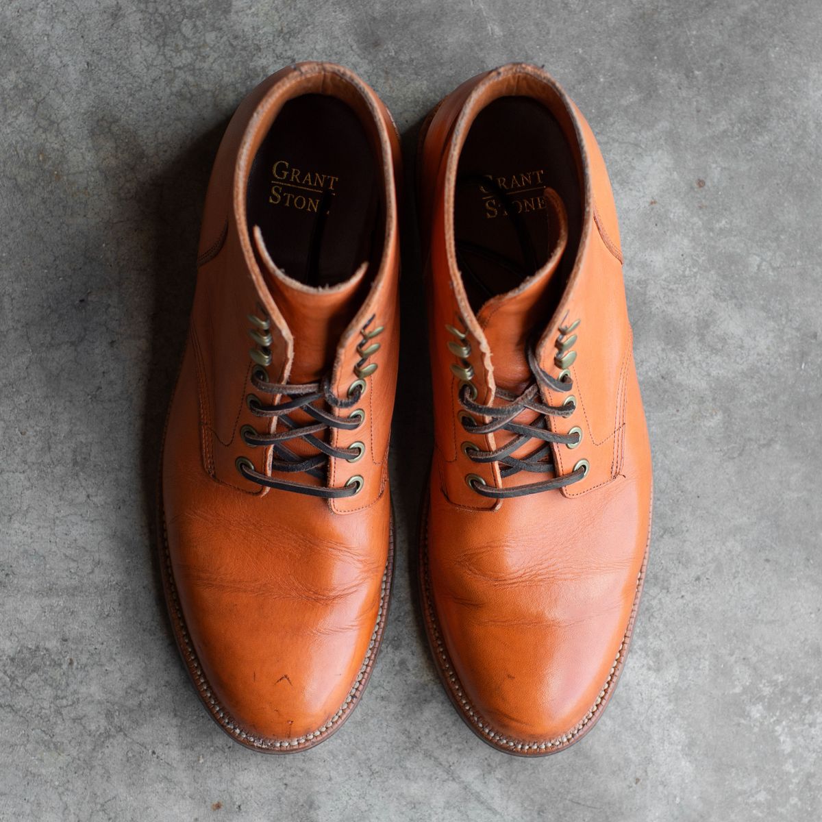 Photo by MikeLikesBoots on November 3, 2025 of the Grant Stone Diesel Boot in Horween Tan Essex.