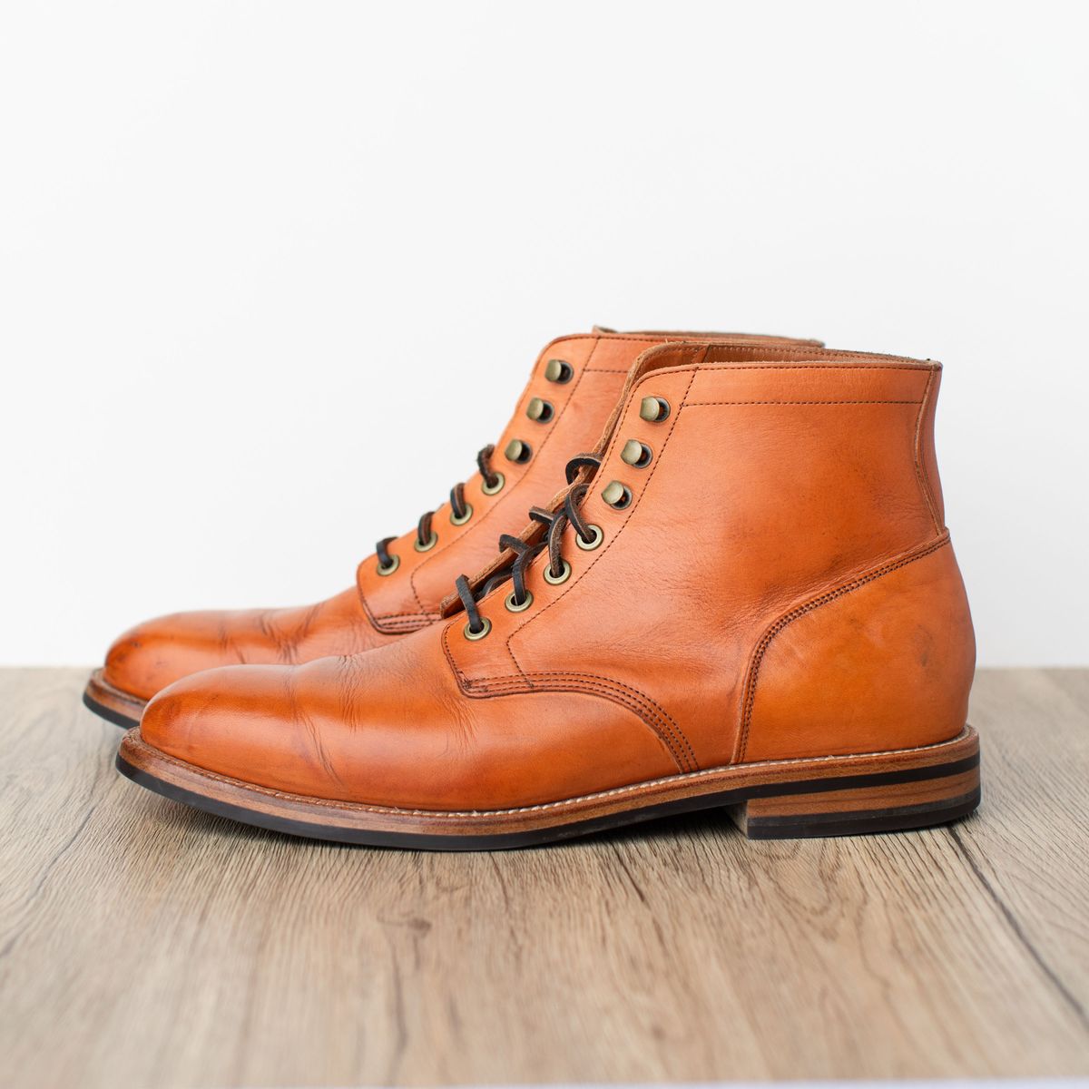 Photo by MikeLikesBoots on December 3, 2025 of the Grant Stone Diesel Boot in Horween Tan Essex.