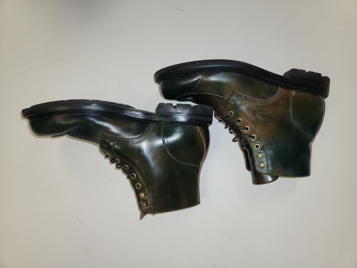 Photo by MikeLikesBoots on February 5, 2024 of the Grant Stone Brass Boot in Horween Marbled Black Shell Cordovan.