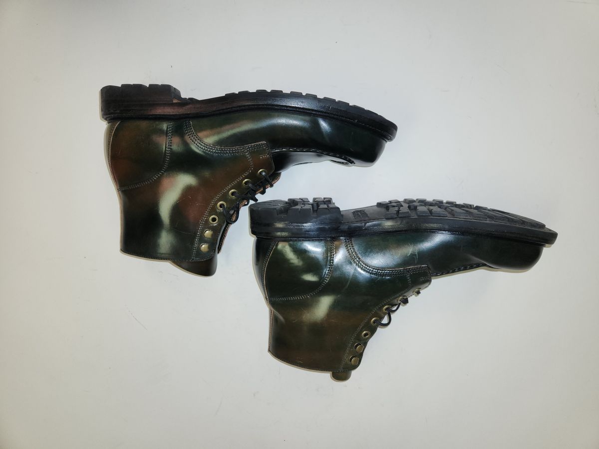 Photo by MikeLikesBoots on February 5, 2024 of the Grant Stone Brass Boot in Horween Marbled Black Shell Cordovan.