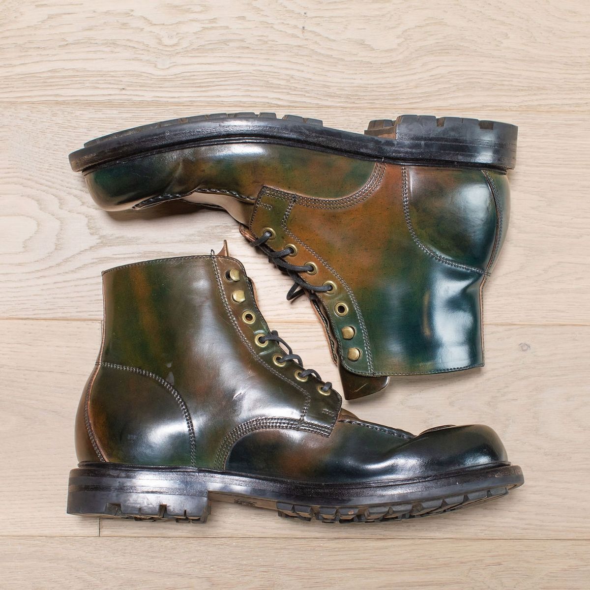 Photo by MikeLikesBoots on April 4, 2024 of the Grant Stone Brass Boot in Horween Marbled Black Shell Cordovan.