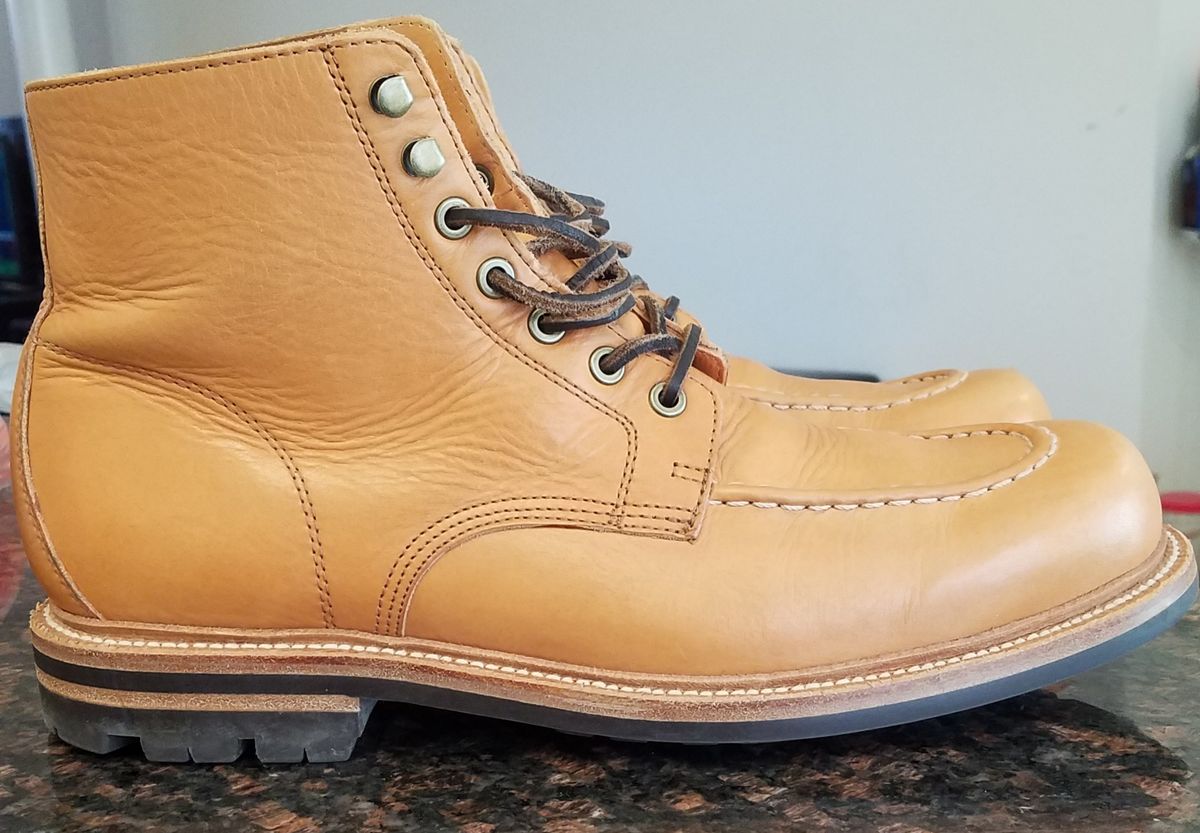Photo by Spoon on February 3, 2023 of the Grant Stone Brass Boot in Horween English Tan Essex.