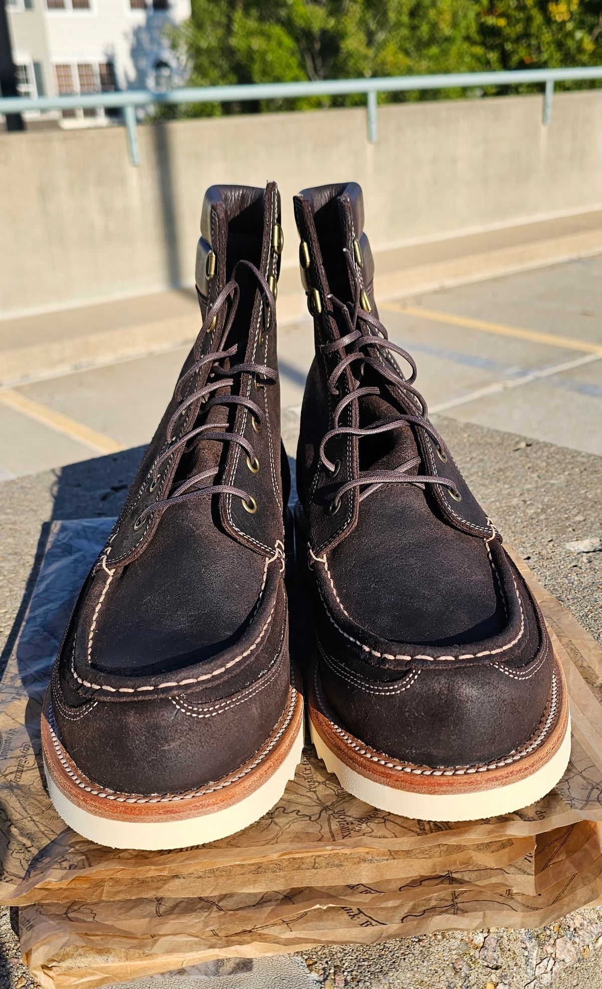 Photo by Spoon on October 1, 2023 of the Grant Stone Field Boot in C.F. Stead Earth Waxy Commander Suede.