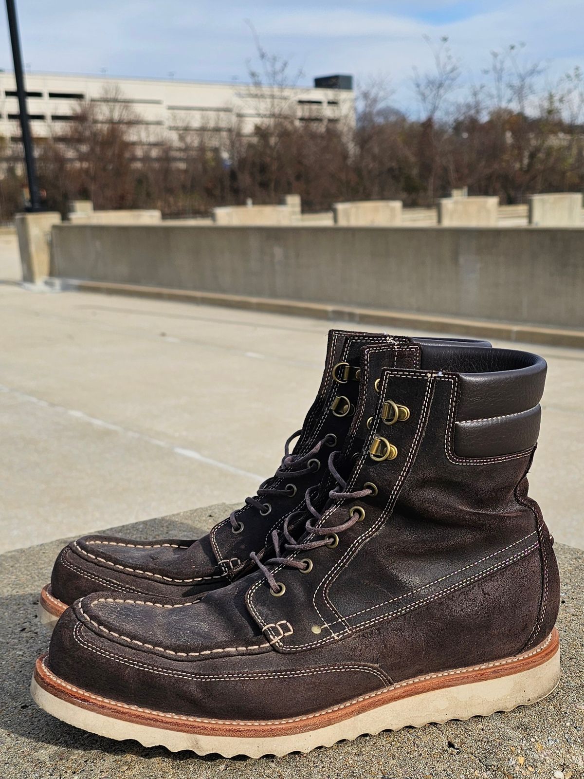 Photo by Spoon on December 4, 2023 of the Grant Stone Field Boot in C.F. Stead Earth Waxy Commander Suede.