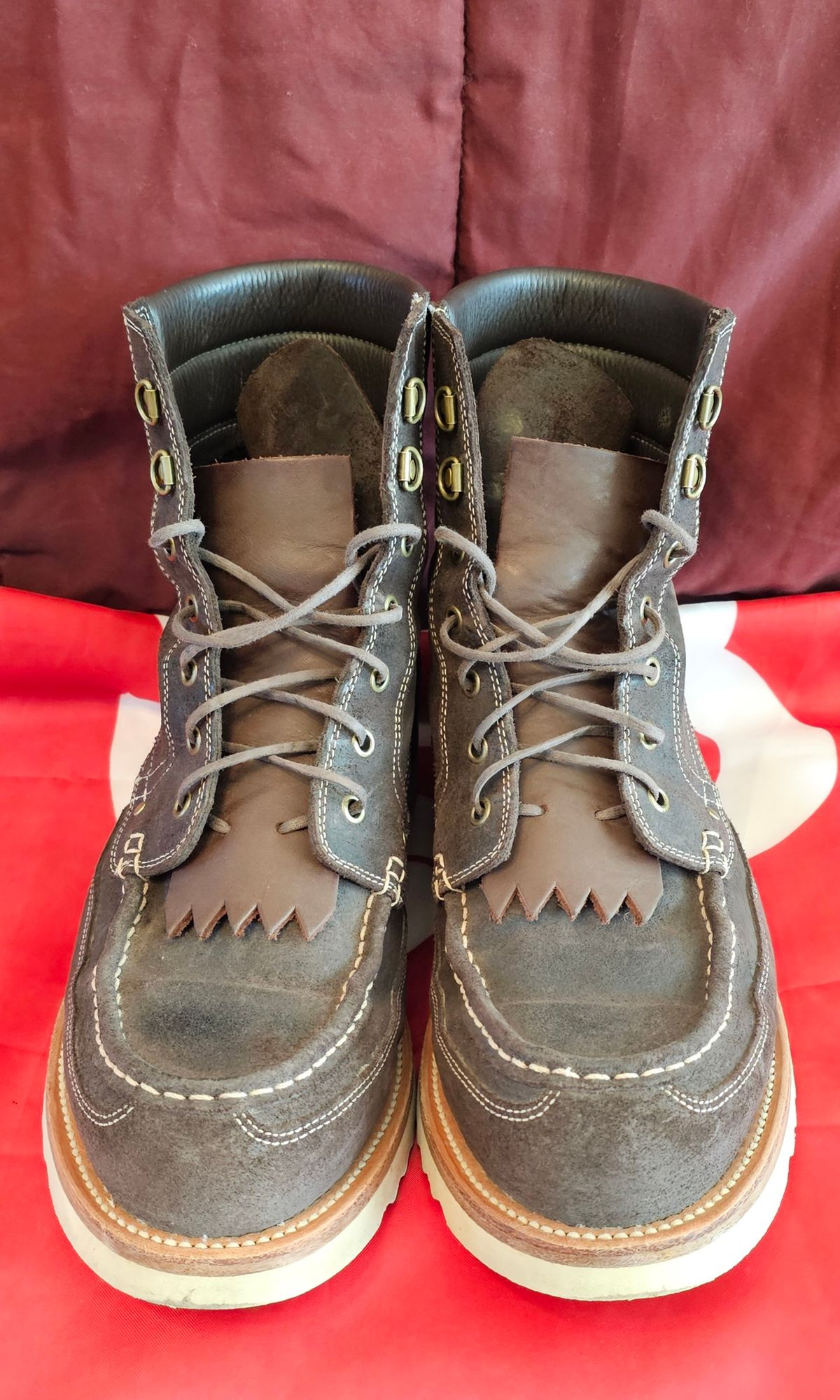 Photo by Spoon on February 4, 2024 of the Grant Stone Field Boot in C.F. Stead Earth Waxy Commander Suede.
