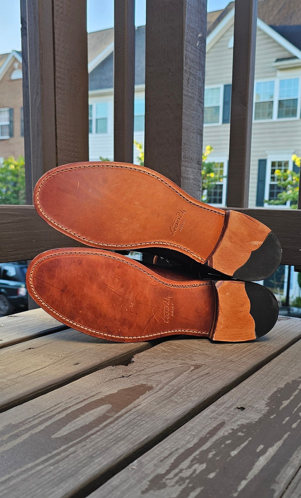 Photo by Spoon on October 4, 2025 of the Ariat Highland in Whiskey Bison.