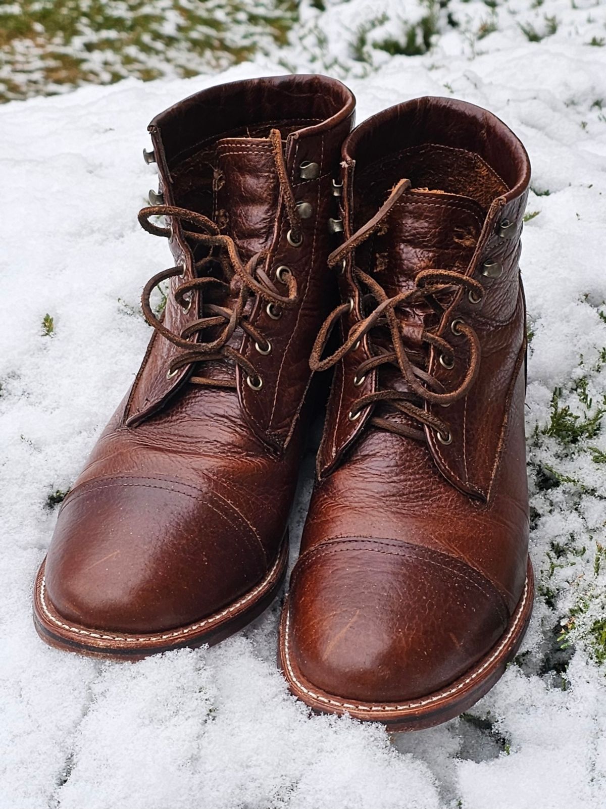 Photo by Spoon on December 5, 2025 of the Ariat Highland in Whiskey Bison.