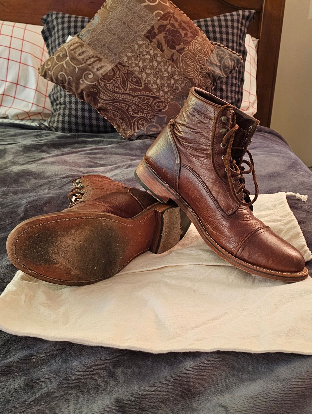 Photo by Spoon on March 6, 2026 of the Ariat Highland in Whiskey Bison.