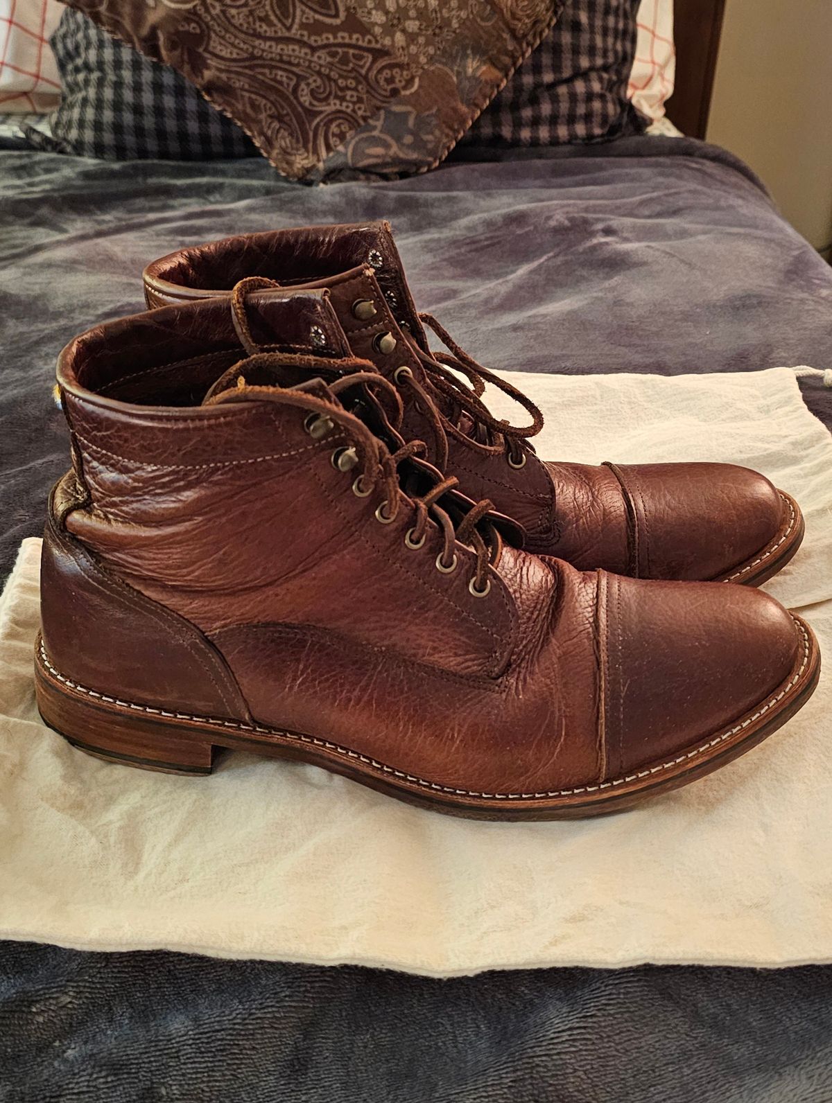 Photo by Spoon on March 6, 2026 of the Ariat Highland in Whiskey Bison.